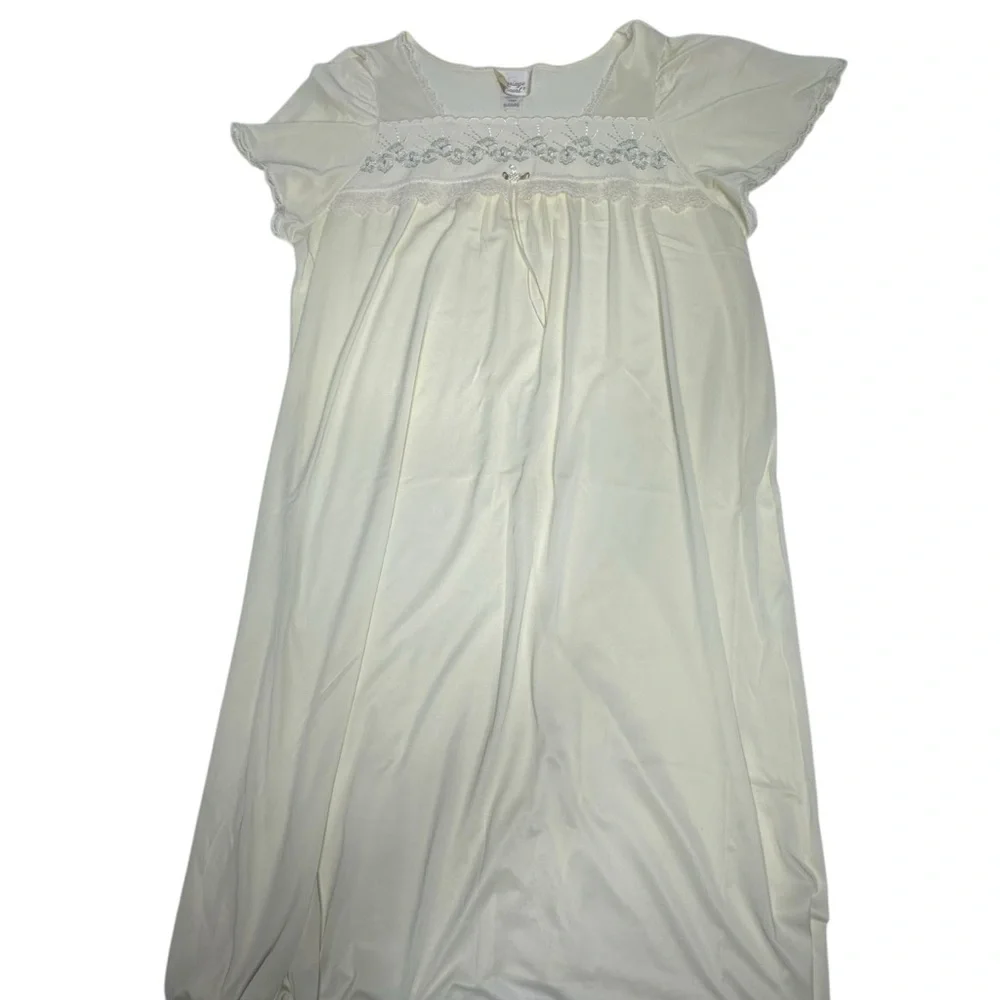 Vintage 80’s Carriage Court by Sears Embroidered Nightgown m - Picture 10 of 11